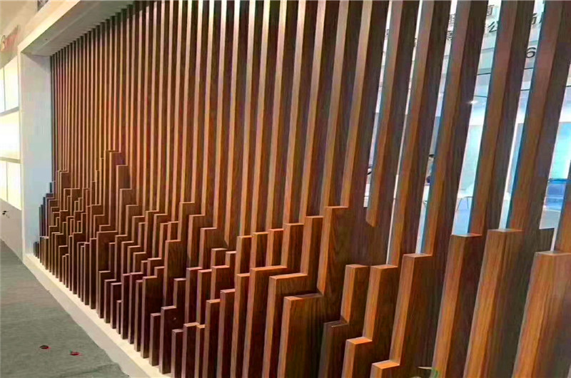 格栅金属铝方通吊顶 规格齐全、造型独特的建筑装饰材料